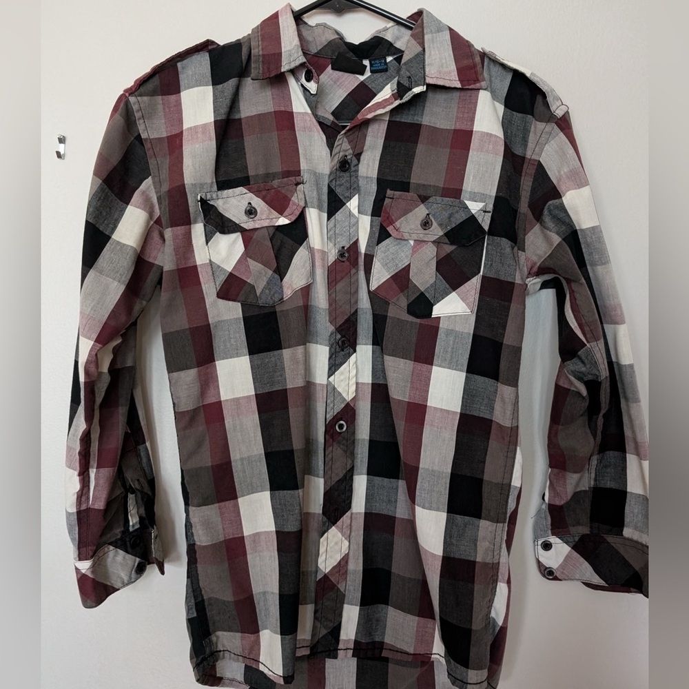 Long sleeve boys button down shirt